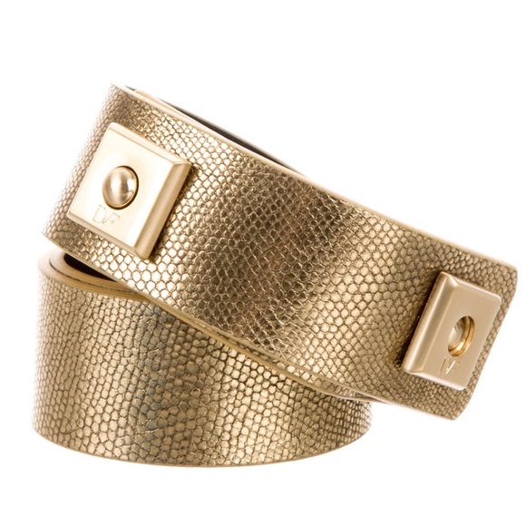 SOLD 🛍 DIANE VON FURSTENBERG Embossed Waist Belt - Picture 4 of 7